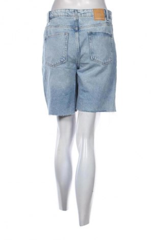 Pantaloni scurți de femei Sinsay, Mărime M, Culoare Albastru, Preț 50,37 Lei