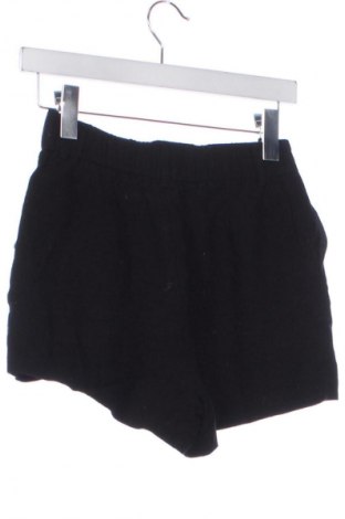 Dámské kraťasy  Stradivarius, Velikost XS, Barva Černá, Cena  241,00 Kč