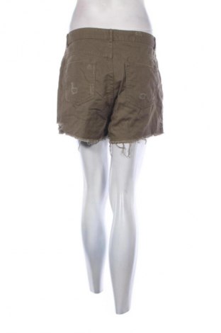 Damen Shorts Terranova, Größe L, Farbe Grün, Preis € 9,79