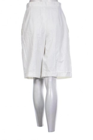 Pantaloni scurți de femei Unbranded, Mărime S, Culoare Ecru, Preț 50,00 Lei