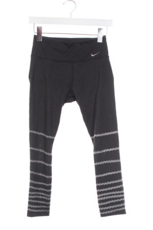 Dámske legíny  Nike, Veľkosť XS, Farba Viacfarebná, Cena  17,38 €
