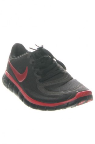 Γυναικεία παπούτσια Nike, Μέγεθος 40, Χρώμα Πολύχρωμο, Τιμή 46,00 €