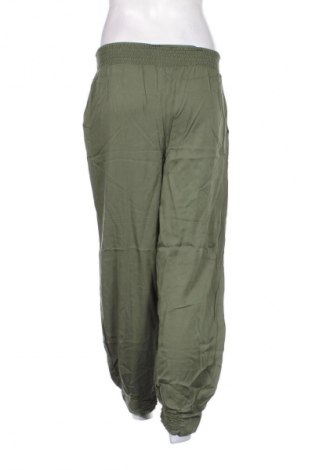 Damenhose Attr@ttivo, Größe S, Farbe Grün, Preis € 30,50