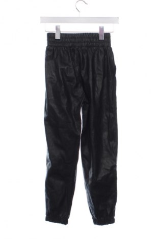 Pantaloni de femei Bershka, Mărime XS, Culoare Negru, Preț 76,00 Lei