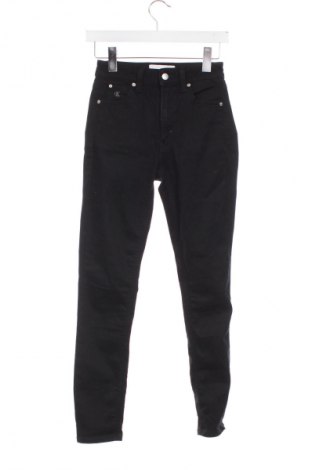 Dámské kalhoty  Calvin Klein Jeans, Velikost XS, Barva Černá, Cena  3 049,00 Kč