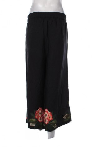 Damskie spodnie Desigual, Rozmiar XL, Kolor Kolorowy, Cena 382,18 zł