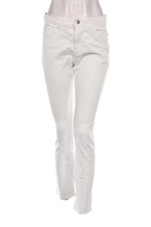 Дамски панталон Edc By Esprit, Размер M, Цвят Бял, Цена 41,99 лв.