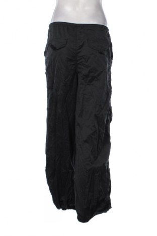 Dámske nohavice H&M Divided, Veľkosť S, Farba Čierna, Cena  14,83 €