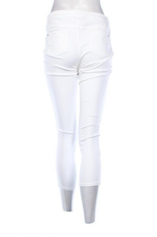 Damenhose Lascana, Größe L, Farbe Weiß, Preis 14,83 €