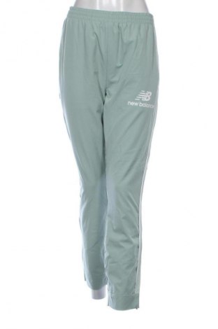 Γυναικείο παντελόνι New Balance, Μέγεθος M, Χρώμα Πράσινο, Τιμή 75,32 €