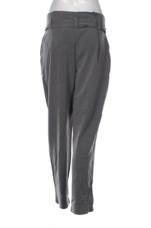 Damenhose Pink Woman, Größe L, Farbe Grau, Preis € 15,00