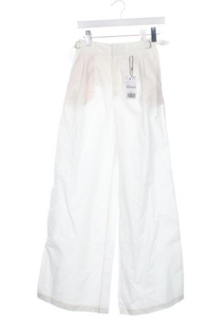 Damenhose Stradivarius, Größe XS, Farbe Weiß, Preis 31,99 €