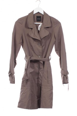 Дамски шлифер Vero Moda, Размер XS, Цвят Кафяв, Цена 48,99 лв.