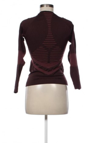 Damski sportowy top Oysho, Rozmiar S, Kolor Kolorowy, Cena 45,98 zł