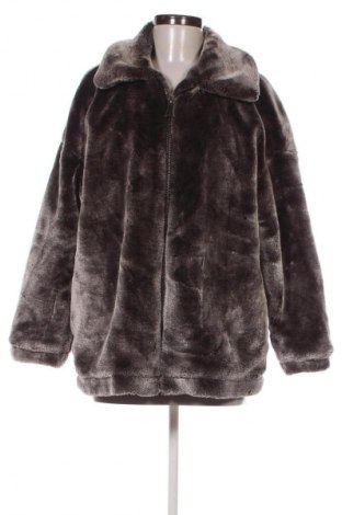Дамско палто Missguided, Размер M, Цвят Сив, Цена 58,99 лв.