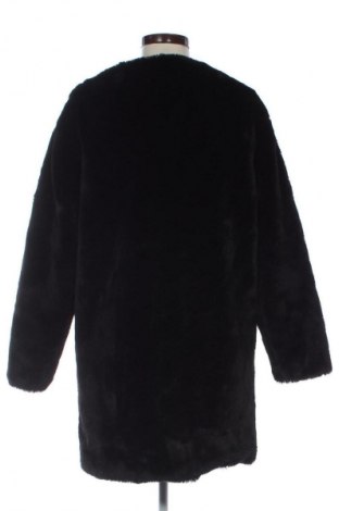 Dámský kabát  Pull&Bear, Velikost M, Barva Černá, Cena  1 429,00 Kč