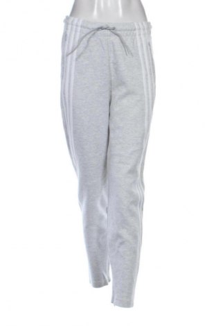 Pantaloni trening de femei Adidas, Mărime S, Culoare Gri, Preț 139,99 Lei