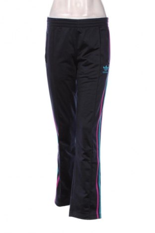 Pantaloni trening de femei Adidas, Mărime S, Culoare Albastru, Preț 139,99 Lei