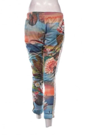 Pantaloni trening de femei Adidas Originals, Mărime M, Culoare Multicolor, Preț 139,99 Lei