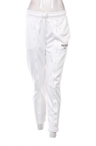 Pantaloni trening de femei Nike, Mărime S, Culoare Alb, Preț 139,99 Lei