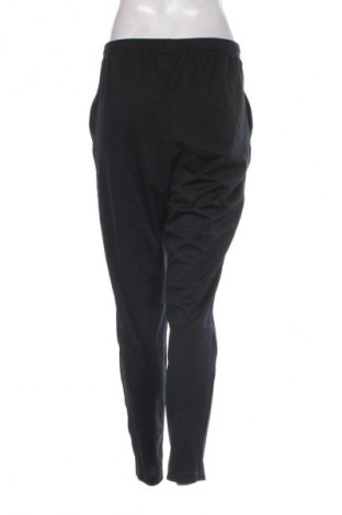 Pantaloni trening de femei Nike, Mărime M, Culoare Negru, Preț 139,99 Lei
