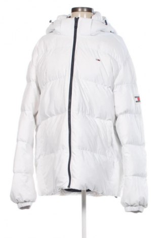 Дамско яке Tommy Jeans, Размер XXL, Цвят Бял, Цена 364,99 лв.