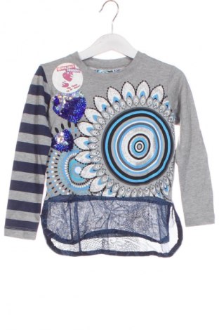 Παιδική μπλούζα Desigual, Μέγεθος 3-4y/ 104-110 εκ., Χρώμα Πολύχρωμο, Τιμή 27,80 €