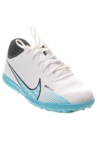 Kinderschuhe Nike, Größe 36, Farbe Mehrfarbig, Preis 28,00 €
