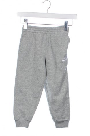 Dětské tepláky Nike, Velikost 3-4y/ 104-110 cm, Barva Šedá, Cena  1 249,00 Kč