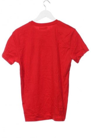 Pánské tričko  Bershka, Velikost XS, Barva Červená, Cena  309,00 Kč