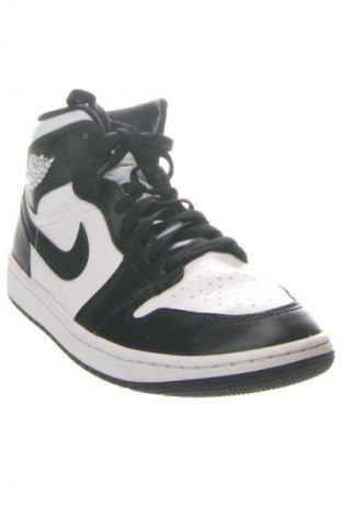 Herrenschuhe Air Jordan Nike, Größe 42, Farbe Mehrfarbig, Preis 52,68 €