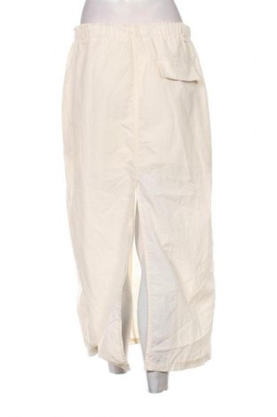 Φούστα Bershka, Μέγεθος M, Χρώμα Εκρού, Τιμή 14,99 €