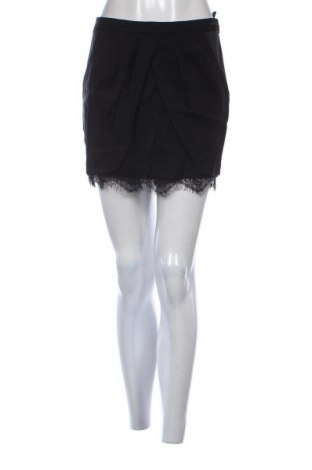 Φούστα Guess, Μέγεθος XL, Χρώμα Μαύρο, Τιμή 31,72 €