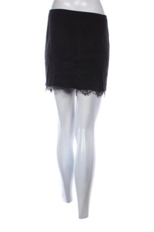 Φούστα Guess, Μέγεθος XL, Χρώμα Μαύρο, Τιμή 31,72 €