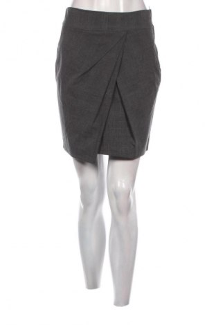 Sukně H&M, Velikost S, Barva Vícebarevné, Cena  241,00 Kč