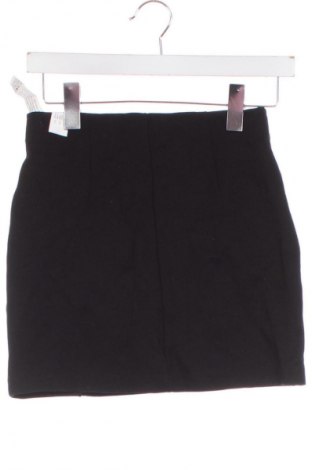 Φούστα Stradivarius, Μέγεθος XS, Χρώμα Μαύρο, Τιμή 12,99 €