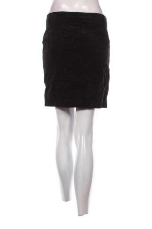 Sukně Uniqlo, Velikost S, Barva Černá, Cena  1 529,00 Kč