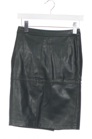 Rock VILA, Größe S, Farbe Grün, Preis € 10,99