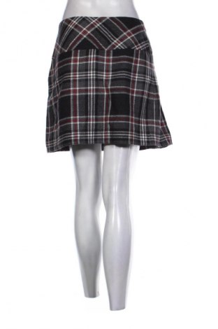 Fustă Yessica, Mărime M, Culoare Multicolor, Preț 50,00 Lei