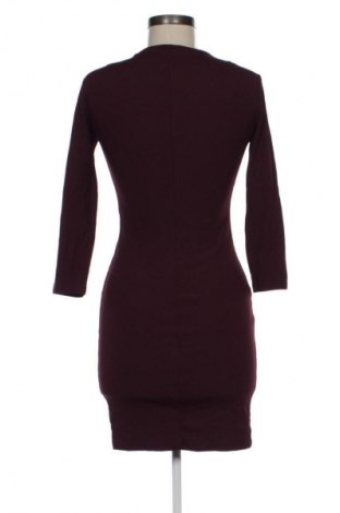 Kleid Bershka, Größe M, Farbe Rot, Preis 14,83 €