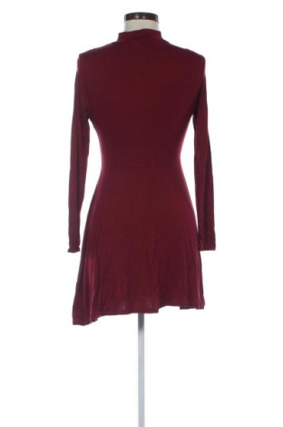 Šaty  Boohoo, Velikost M, Barva Červená, Cena  369,00 Kč
