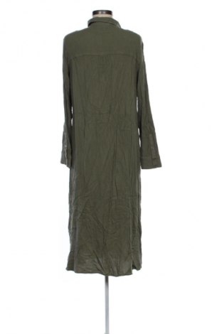 Kleid C&A, Größe L, Farbe Grün, Preis 13,99 €