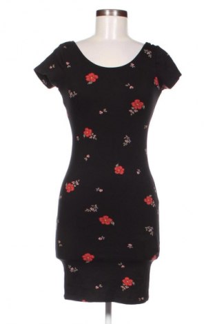 Kleid C&A, Größe XS, Farbe Mehrfarbig, Preis 14,77 €