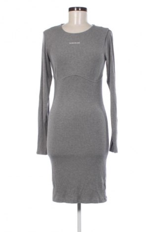 Rochie Calvin Klein Jeans, Mărime L, Culoare Gri, Preț 178,58 Lei