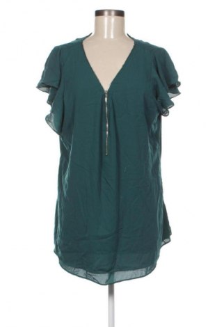 Kleid City Chic, Größe S, Farbe Grün, Preis € 19,99