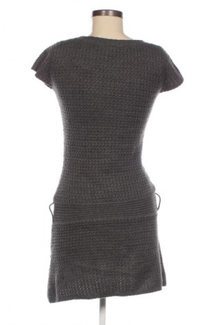 Kleid Clockhouse, Größe M, Farbe Grau, Preis 14,83 €