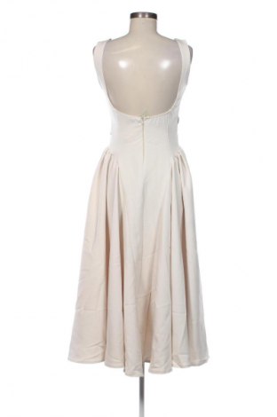 Kleid Copperose, Größe M, Farbe Beige, Preis 55,00 €