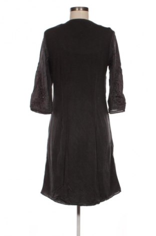 Kleid Cream, Größe S, Farbe Mehrfarbig, Preis 41,98 €