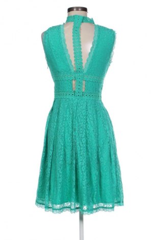 Sukienka Guess, Rozmiar S, Kolor Zielony, Cena 236,82 zł