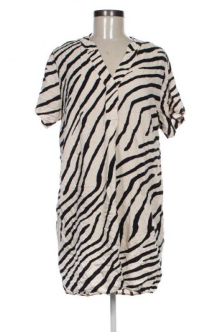 Rochie H&M, Mărime M, Culoare Multicolor, Preț 85,99 Lei